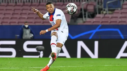 Kylian Mbappé fue la gran figura del PSG ante el Barcelona que pudo ficharlo en 2017