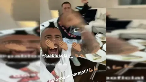 Vidal grita con el alma el gol de Solari para Colo Colo contra Universidad de Concepción.