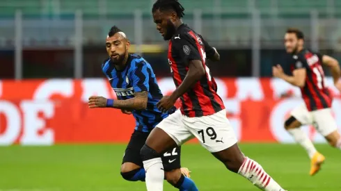 Arturo Vidal pelea por ser titular luego de molestias físicas.