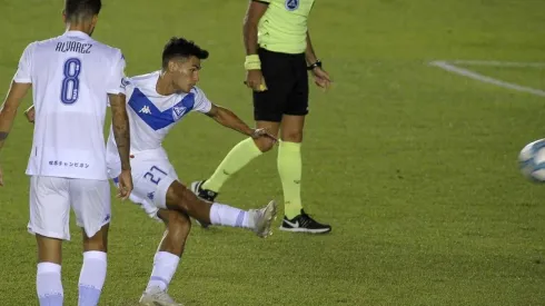 Golazo de Pablo Galdames para Vélez Sarsfield en la Copa Argentina.