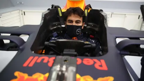 Checo será compañero del prometedor Max Verstappen.