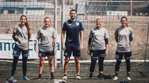 Gabriel Arias saca aplausos por entrenar con las arqueras de Racing Club