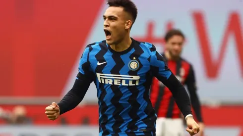 Lautaro Martínez y dos goles en el Inter durante el clásico contra Milan.