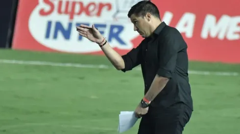 El DT de 44 años aseguró que está enfocado en América.