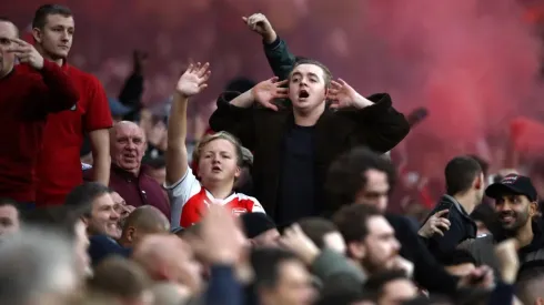 Hinchas del Arsenal en el Emirates Stadium