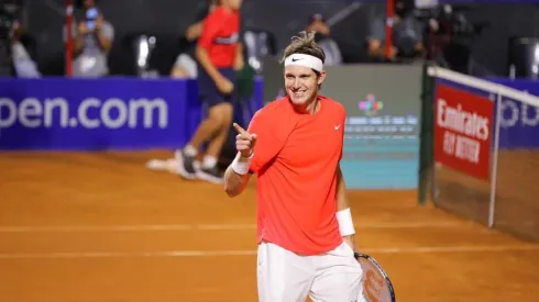 Jarry celebra tras derrotar a Jaume Munar