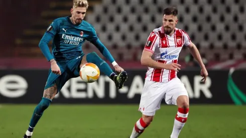 El Milan corre con una pequeña ventaja tras lograr dos goles como visitante a pesar de empatar el encuentro.