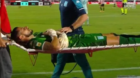 Gabriel Arias abandona la cancha en camilla y es duda para la Supercopa ante River Plate