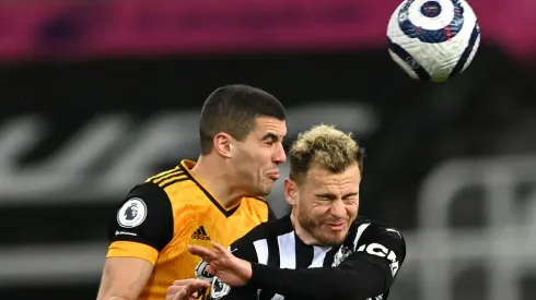 El cabezazo está destinado a desaparecer según Wenger