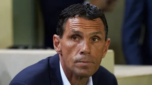 Gustavo Poyet dejó claros sus objetivos en la UC