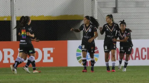 Tremenda goleada del Chago