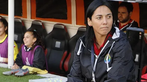 Paula Navarro, DT del Chago femenino, lamenta el poco apoyo de la ANFP al torneo nacional.