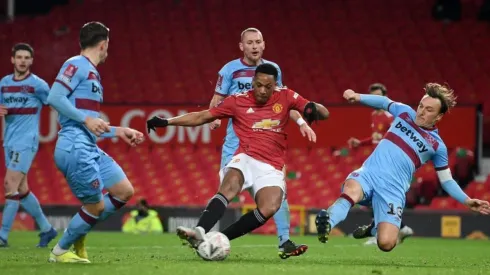 Manchester Utd está momentáneamente en el 2° lugar de la Premier con catorce puntos menos que el Manchester City.