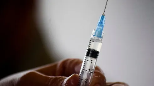 Gobierno pone en duda vacuna Astrazeneca