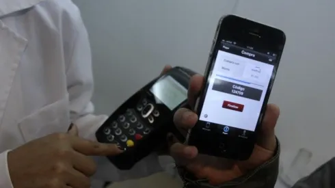 La clásica tarjeta Junaeb será reemplazada por la aplicación de Sodexo.