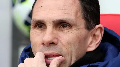 Gustavo Poyet considera que el tetracampeonato es una responsabilidad