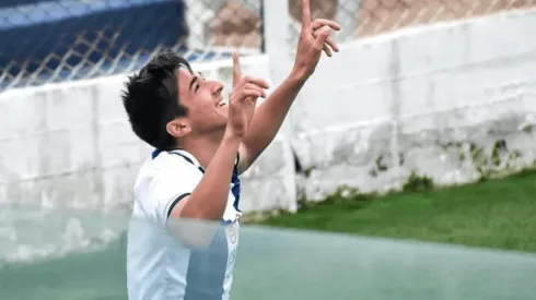 Favio Cabral, goleador histórico del fútbol joven de Talleres de Córdoba, sigue en la mira de Colo Colo.