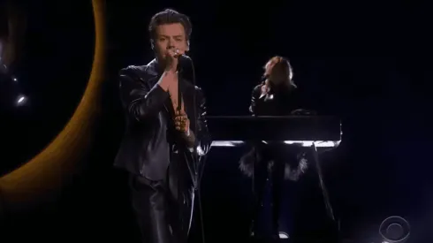 Como era de esperarse, Harry Styles desató la locura interpretando "Watermelon Sugar" en los Grammy 2021.