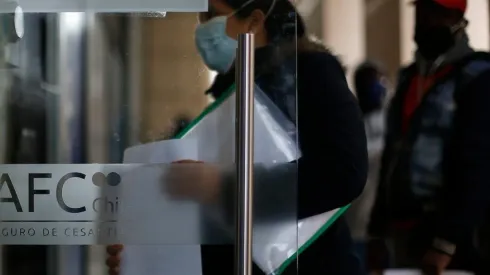 Recurrir al fondo de cesantía es la propuesta de Joaquín Lavín.