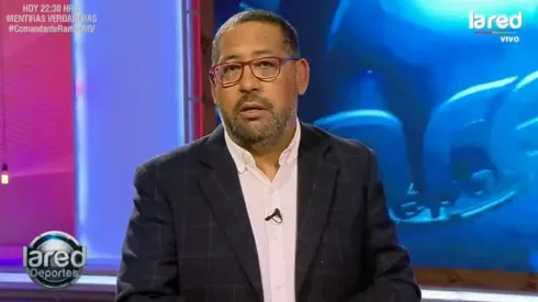 Víctor Gómez volvió con la pierna arriba a la televisión abierta. El periodista abordó la relación entre los representantes de jugadores y los clubes chilenos