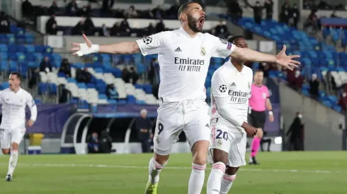 Karim Benzema abrió la cuenta para Real Madrid ante Atalanta en Champions League.