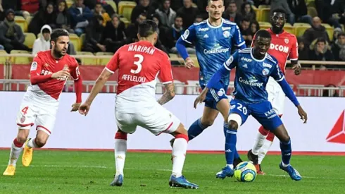 Fàbregas llena de elogios y le arma un altar a Guillermo Maripán en el Mónaco.