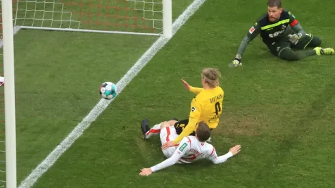 Erling Haaland marcó los dos goles del Borussia Dortmund.