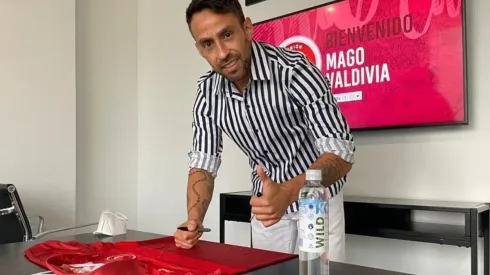 El Mago Valdivia espera debutar con los caleranos