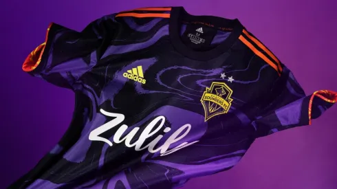 Seattle Sounders homenajea a Jimmy Hendrix en su camiseta