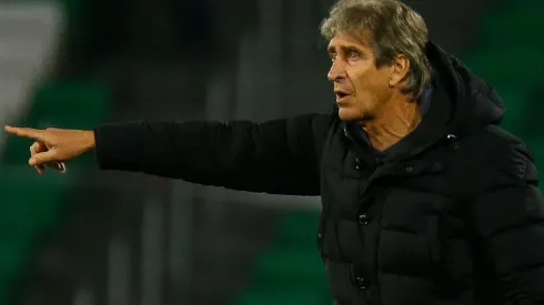 Manuel Pellegrini proyecta dirigir a la selección chilena al término de su contrato con el Real Betis