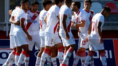 Curicó empezó con una victoria