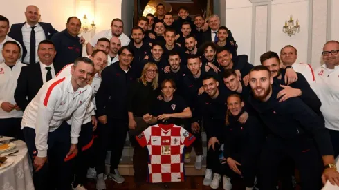 Luka Modric fue homenajeado por sus compañeros en Croacia.