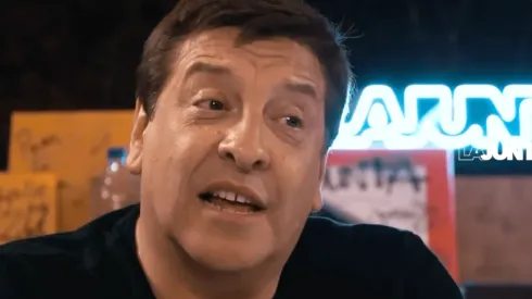 Julio César Rodríguez en el capítulo de "La Junta" en que conversó con Flor de Rap y cuestionó a los auspiciadores.