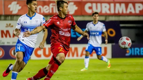 Salomón apareció con el número 4 cuando debía usar el 3