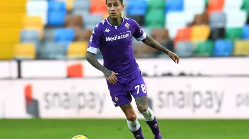 Erick Pulgar fue titular en el empate de Fiorentina ante Genoa.