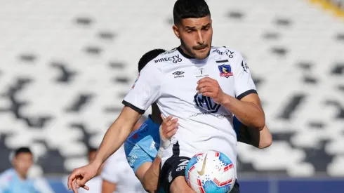 Nicolás Blandi sigue activo en redes sociales mientras se recupera de una lesión.