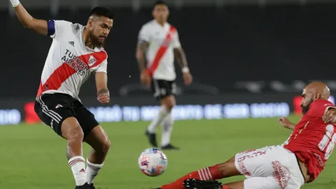 Paulo Díaz se afirma como titular en River Plate y comienza a ser destacado por la prensa argentina