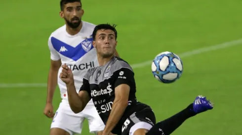 Emiliano Amor se queda en Vélez Sarsfield