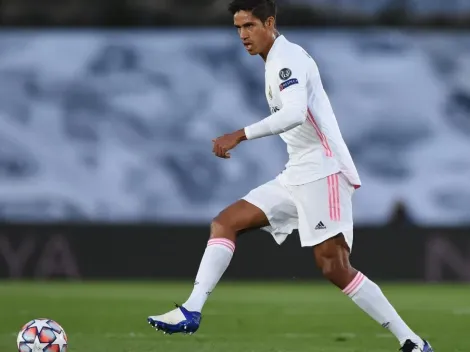 Varane positivo de Covid-19 no juega ante el Liverpool y el Barça