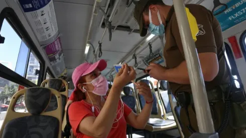 Control Permiso de Desplazamiento Plaza Baquedano