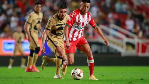 Juan Delgado, Carvallo y el Necaxa no pudieron contra el Pumas.