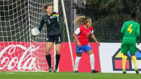 Christiane Endler feliz entre lágrimas de emoción: la mujer chilena es fuerte, capaz y se va a los Juegos Olímpicos.