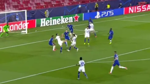 El golazo de chilena del iraní Mehdi Taremi