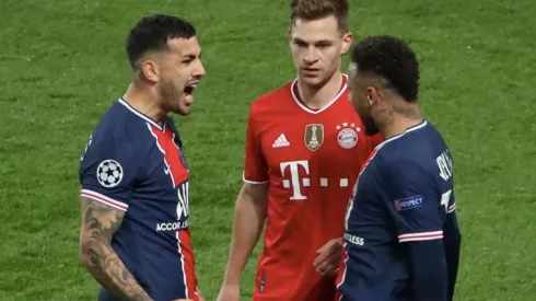Neymar y Paredes: el festejo justo frente a Kimmich, quien había calentado la previa del PSG-Bayern.