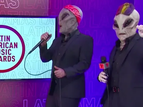¿Son extraterrestres? El impactante look de Jowell & Randy en los Latin AMAs