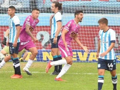 Arsenal expone a Racing y vence al equipo de Arias y Mena