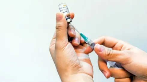 El calendario de vacunación sigue en marcha contemplando segundas dosis y mayores de 48 años.