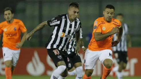 Edu Vargas y Atlético Mineiro criticados tras debut en Copa Libertadores.