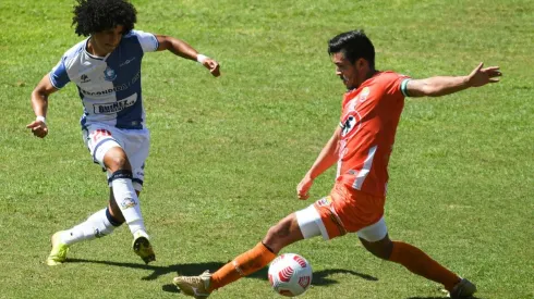 Eduard Bello marcó el gol definitivo en un penal sobre la hora.
