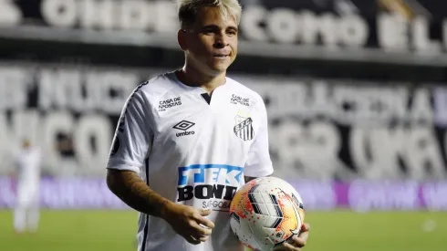 Yeferson Soteldo recibe oferta de la MLS y presiona a Santos y Huachipato para que lo vendan
